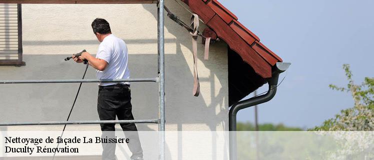 Revitalisez l'aspect de vos bâtiments avec l'expertise de Duculty Rénovation en nettoyage de façade à La Buissiere