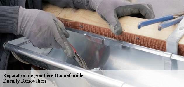 Engagez un couvreur pour réparation de gouttière Bonnefamille fiable chez Duculty Rénovation